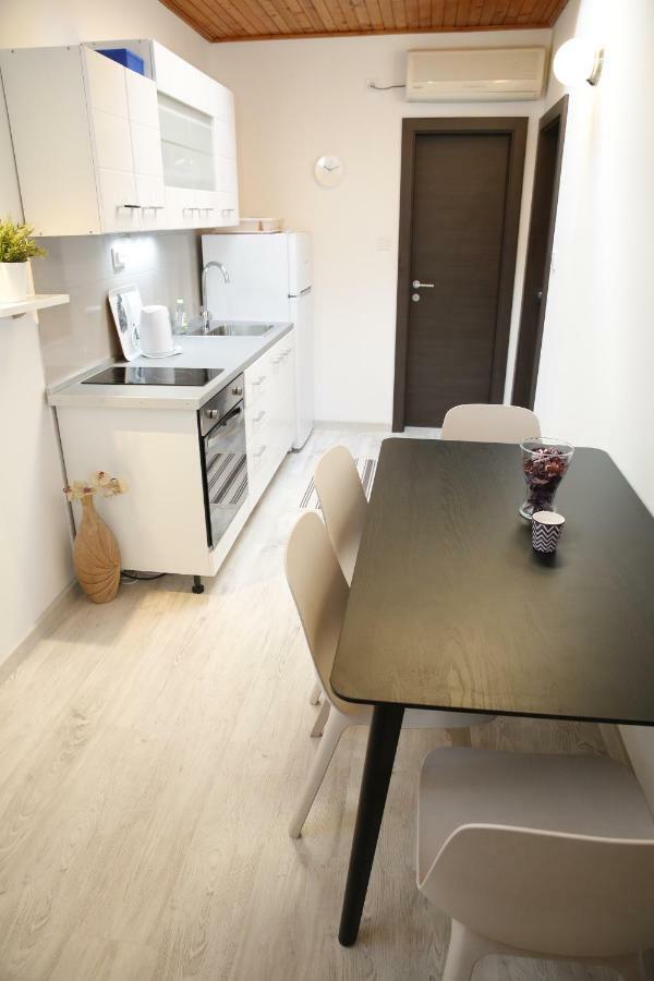 Apartmani Taradzic Vodice Zewnętrze zdjęcie