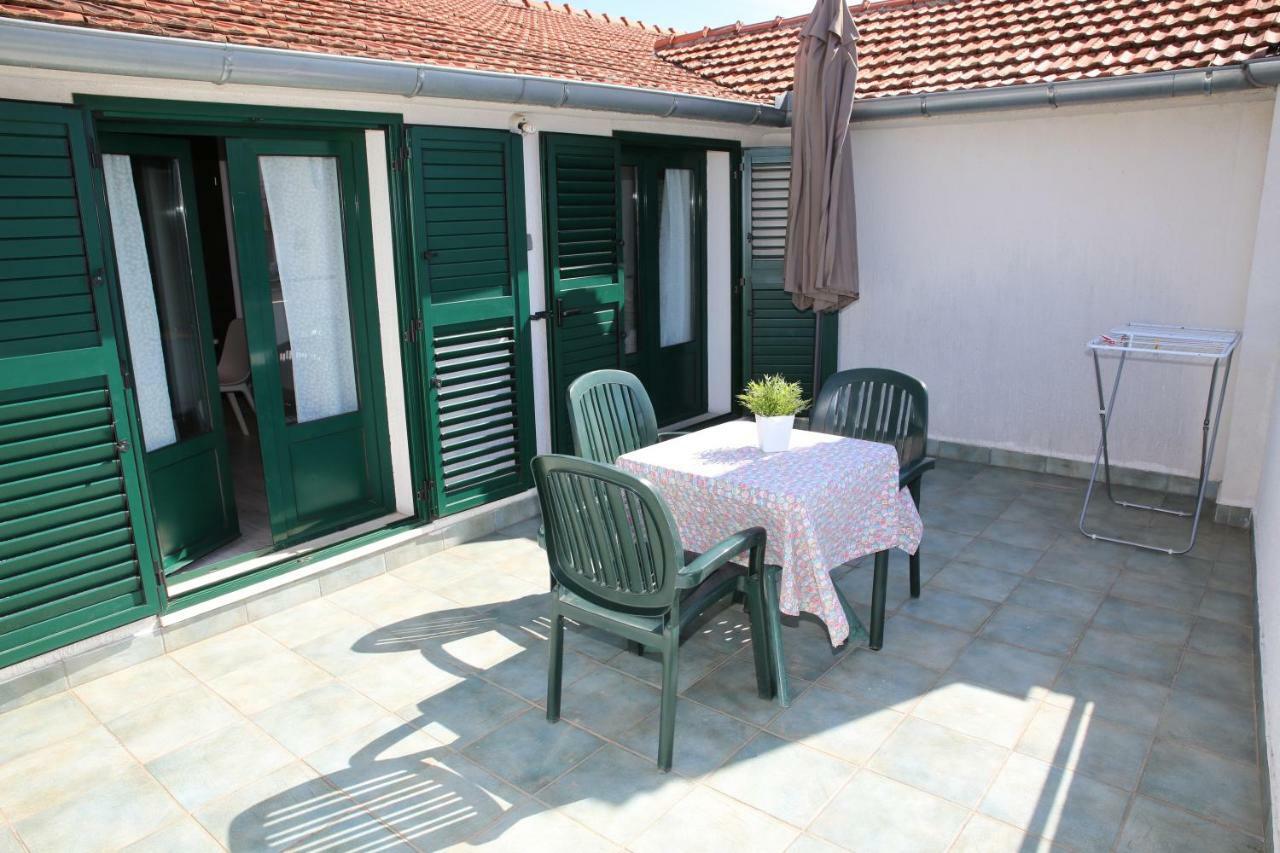 Apartmani Taradzic Vodice Zewnętrze zdjęcie